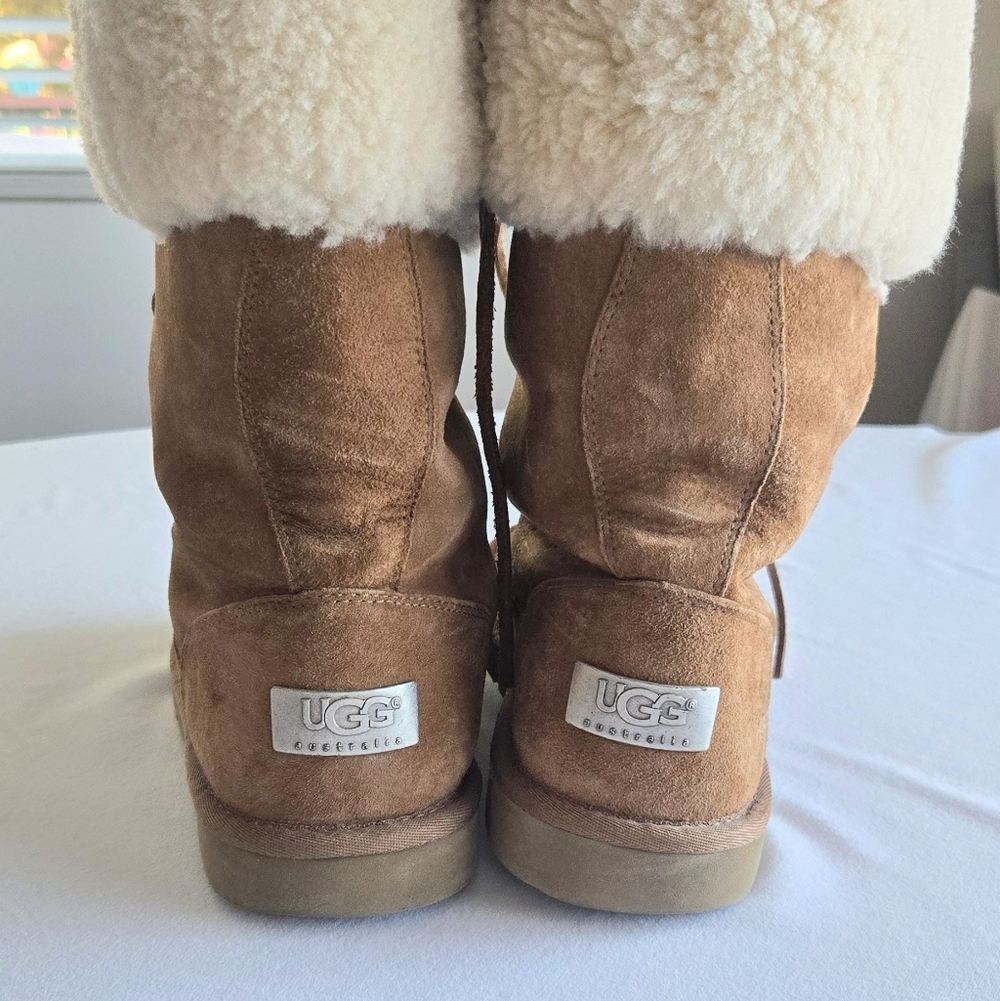 UGG Montclair Brown Chestnut Suede Sherpa Lace Up Boots Size 8 Women's